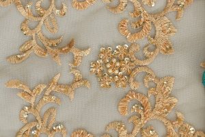 Tela Tull Bordada con Pedreria OT374 - Imagen 2